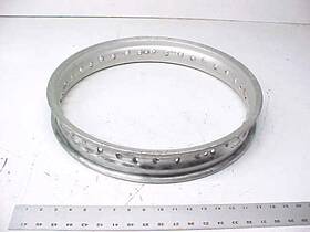 42701-430-003 Honda Red Rocket Rear Wheel Rim Cr 250 1978 To 1979