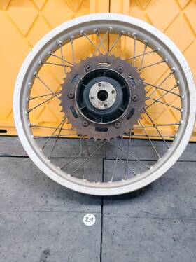 Honda 42701-ma0-771 1982 Oem Xr500r Xr500 Rear Wheel Rim And 41t Sprocket