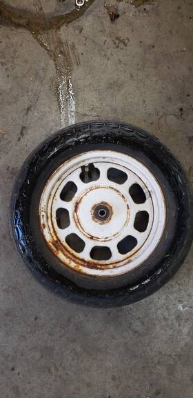 44650-gv4-305za Honda Oem 1991 Elite Ch80 Ch 80 Front Wheel Rim Hub