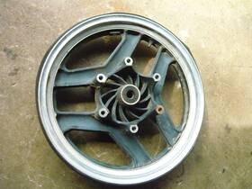 44650-mj1-670 Honda 1985 Vf700 F Interceptor Oem Cast Alloy Mag Front Wheel