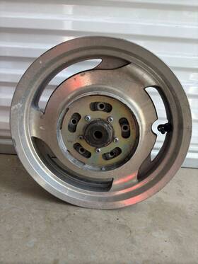 5654-9708 Honda 2005 Shadow Sabre 1100 Vt1100 C2 Rear Rim 15m/cxmt3.50 41s Tubeless