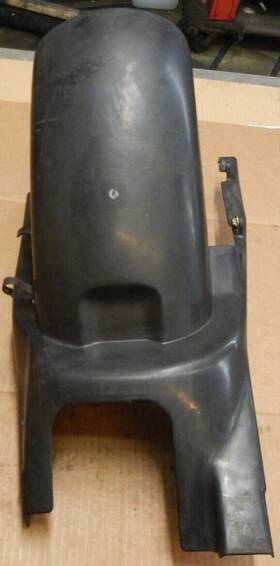 80201-mal-600 Honda Cbr600 F2 1991-1993 Rear Wheel Hugger And Swingarm Cover