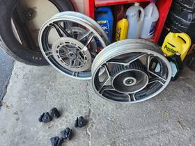 J16xmt3.000dt Honda J16xmt3.000dt/j18xmt2.5 1983 V65 Magna Rims Front110/90-18 Rear 140/90-16