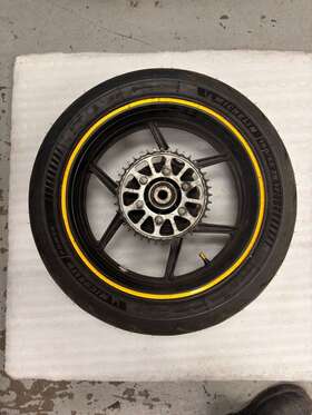 0607r176 Kawasaki 06 07 Ninja Zx10r Zx10 Oem Rear Wheel Rim Rotor Disk Cush Drive