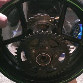 08020109 Kawasaki 2008 Zx10r Rear Rim Rotor And Cush Drive Sproket Setup