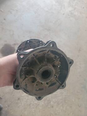 Kawasaki 1987kx125 1987 87 Kx125 Kx 125 Rear Wheel Hub Oem