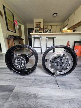 Kawasaki 296221318281 16-20 Zx10r Oem Front And Rear Wheels Rims Kawasaki 296221318281 16-20 Zx10r Oem Front And Rear Wheels Rims