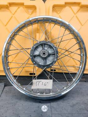 41025-1048 Kawasaki 1982-01 Ke100 Ke 100 Rear Wheel Rim And Hub Assembly 17 Inch X1.6 Not Bent