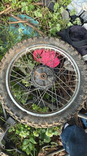 Kawasaki 41034-1047 Ke 100 Rear Wheel Rim Hub Tire 41034-1048 1982-2000