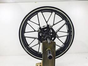 41073-0722-18f Kawasaki 2022 Zr900rs Cafe Straight 17x3.5 Front Wheel Rim