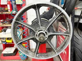 41073-1020 Kawasaki Kz1000 Police Bike Rear Wheel