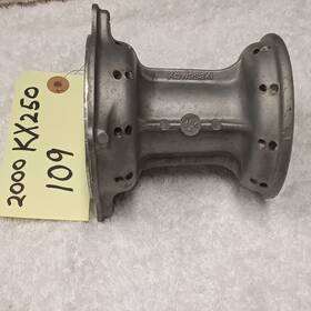 F-1249 Kawasaki 99-01 2000 Kx250 Front Wheel Hub With Spacer