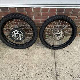 Kke Mt18x1111 Rawrr Mantis Front Rear Wheel Rim Assembly Set Oem Rotors Hubs Used