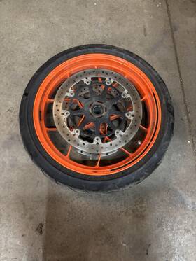 Ktm 6130900104430 2017 1290 Super Duke R Front Wheel Rim With Brake Rotors Tire Oem