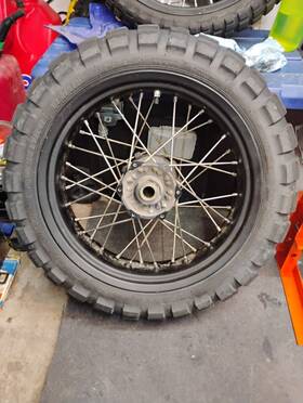 63710001044c1 Ktm 2023 890 Adventure Rear Wheel With Spacers And Tire. 18x4.5