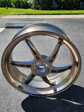 Ozga0155-t Oz Racing Lightweight Rear Wheel In Titanium Anodized For Ktm 1290 Superduke