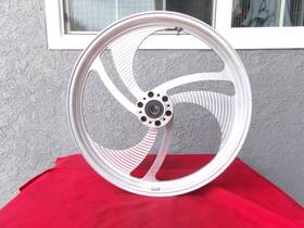 Pm0303 Performance Machine Victory Vegas Front Wheel 21 Inch Nice Straight Pm0303 Performance Machine Victory Vegas Front Wheel 21 Inch Nice Straight