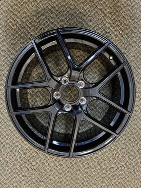 1522875-067 Polaris Oem Slingshot Front Rim Gloss Black