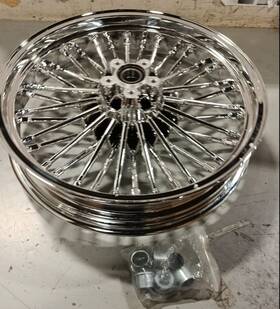 Hd-rw-c363-1-chr-ca Radiatorfactory 18x3.5 Fat Spoke Rear Wheel Rim For Harley Touring Road Glide Softail Heritage
