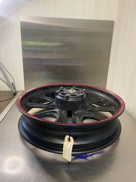 Raj00172 Royal Enfield 2022 Meteor 350 Rear Back Wheel Assembly 17x3.5 Black And Red