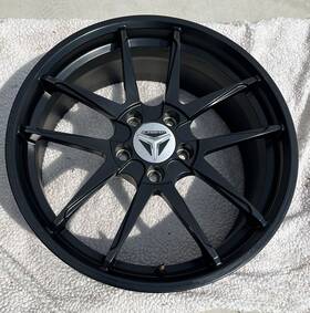 1522858 Slingshot Polaris Slr Le Oem Front 18 Inch X 7.5 Rim Satin Black With Cap 1522858 Slingshot Polaris Slr Le Oem Front 18 Inch X 7.5 Rim Satin Black With Cap