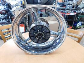 5411-33e11-12r Suzuki 1996-99 Gsxr750 Chrome Rear Wheel