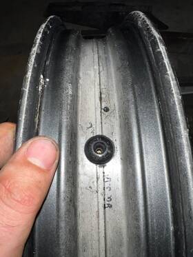 54111-08f10-35w Suzuki 1998 Gsx750f Front Rim