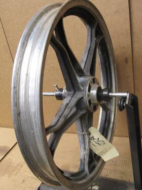 54111-44070-12u Suzuki 1982 Gs450l Front Wheel