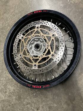 55311-29f20 Suzuki Drz400sm Front Wheel