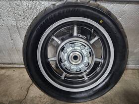 64111-06j00-20h Suzuki 2013-2019 Boulevard C90t Complete Rear Wheel Assembly