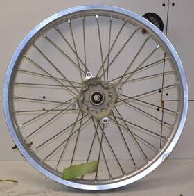 54111-15d00 Suzuki 64111-14d00 Dr 350 250 350se 250se Front Wheel Rim Hub 1990-1997