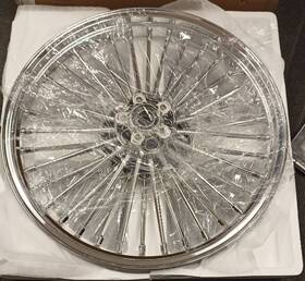 Hd-fw-c3612-chr Tarazon 21x2.15 Fat Spoke Chrome Front Wheel Rim For Harley Softail Fatboy Heritage Used
