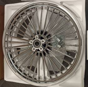 Hd-fw-c364-1-chr-ef-65 Tarazon Chrome 21x2.15 Fat Spoke Front Wheel Dual Disc For Harley Dyna Fxdb Fxdl Used