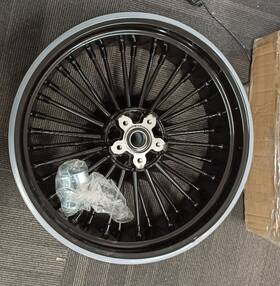 Hd-rw-c361-1-bla-1219 Tarazon 18x5.5 Fat Spoke Rear Wheel Rim For Harley Dyna Street Bob Fatboy 2000-2017 Used
