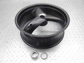2015100 Triumph 1998 97-98 T595 Daytona 955 Rear Back Wheel Rim 17x6 Straight True Video