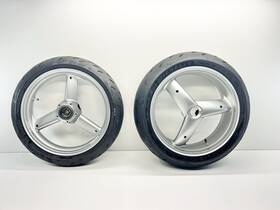 T2000245 Triumph 2002-2005 Speed Triple Daytona 955i Oem Front Rear Wheel Rim Tire Set