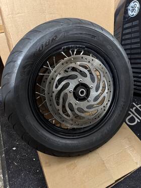 T2008815 Triumph 18-24 Bonneville Bobber Front Wheel Rim W Rotor And Nice Tire