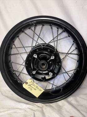T2019026 Triumph 2017-2020 Street Scrambler Rear Wheel