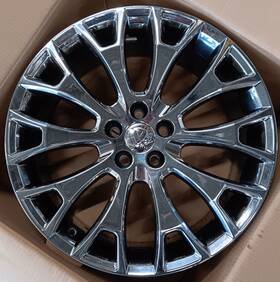 638320067 Vogue Vt383 Chrome 20x8.5 Inch Wheel 5x114.3/5x4.5 40mm Os Used