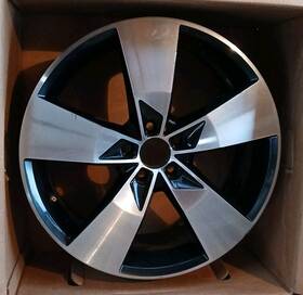 Volvo 31445813 2019-2025 Xc40 Oem Wheel 19 Inch X7.5 Aluminum 5 Spoke Black Diamond Cut Alloy