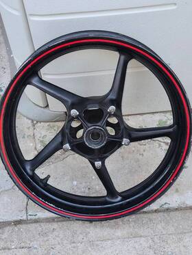 1kb-25168-00-98 Yamaha 2012 R1 Front Wheel