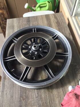 X1.85 Yamaha 2624a Xs 650 Tubeless Front Mag Rim 19 Inch With Disc And Spacer X1.85 Yamaha 2624a Xs 650 Tubeless Front Mag Rim 19 Inch With Disc And Spacer