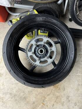 5vy-25338-00-4x Yamaha 2009-2014 R1 Rear Wheel Wheels Rim Rims 2009 2010 2011 2012 2013 2014