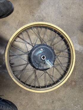 5y1-25111-00-98 Yamaha 1982 1983 Xt550 Xt 550 Oem Front Wheel Rim Hub