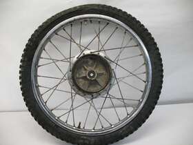 94416-21133-00 Yamaha 1976 Dt400 Front Wheel