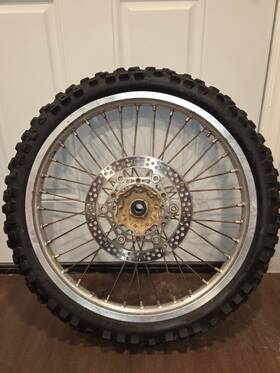 21509 Yamaha 94416 00 1998 Yz400f Front Wheel And Tire Oem Rim With Brake Rotor Missing One Spok
