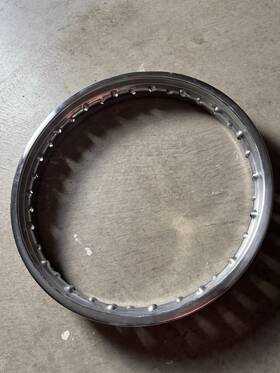 94418-18026-00 Yamaha Rd350 Rear Wheel Steel Rim Genuine Takasago 1.85x18 36 Hole Japan
