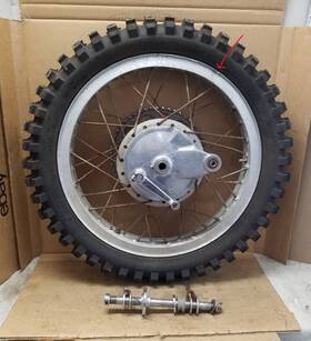 94418-18061-00 Yamaha Mx360 Rear Wheel Sprocket Brake Plate Hub Axle Tire Vee Rubber 109 Vr Mx