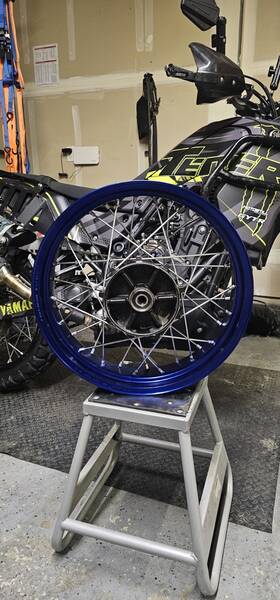 Yamaha 944401800300 Tenere 700 Rear Wheel/rim 18 X 4.00 Blue Oem Rim 2019-2023 2020 2021 2022