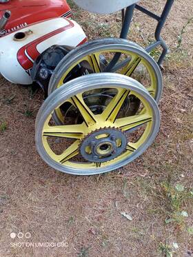 Yamaha I' M Rd 400 Wheels